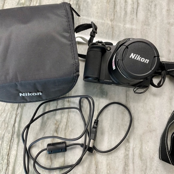 Nikon CoolPix P520 camera - Picture 6 of 9